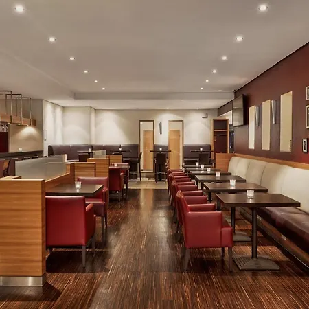 H+ Hotel 4*