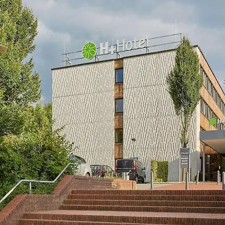 H+ Hotel 4*